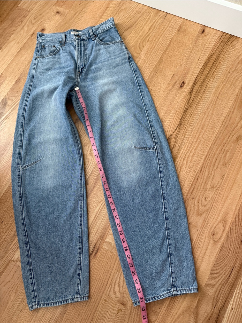 Levi’s Cinch Barrel Jeans Size 26x31 - Picture 6 of 12